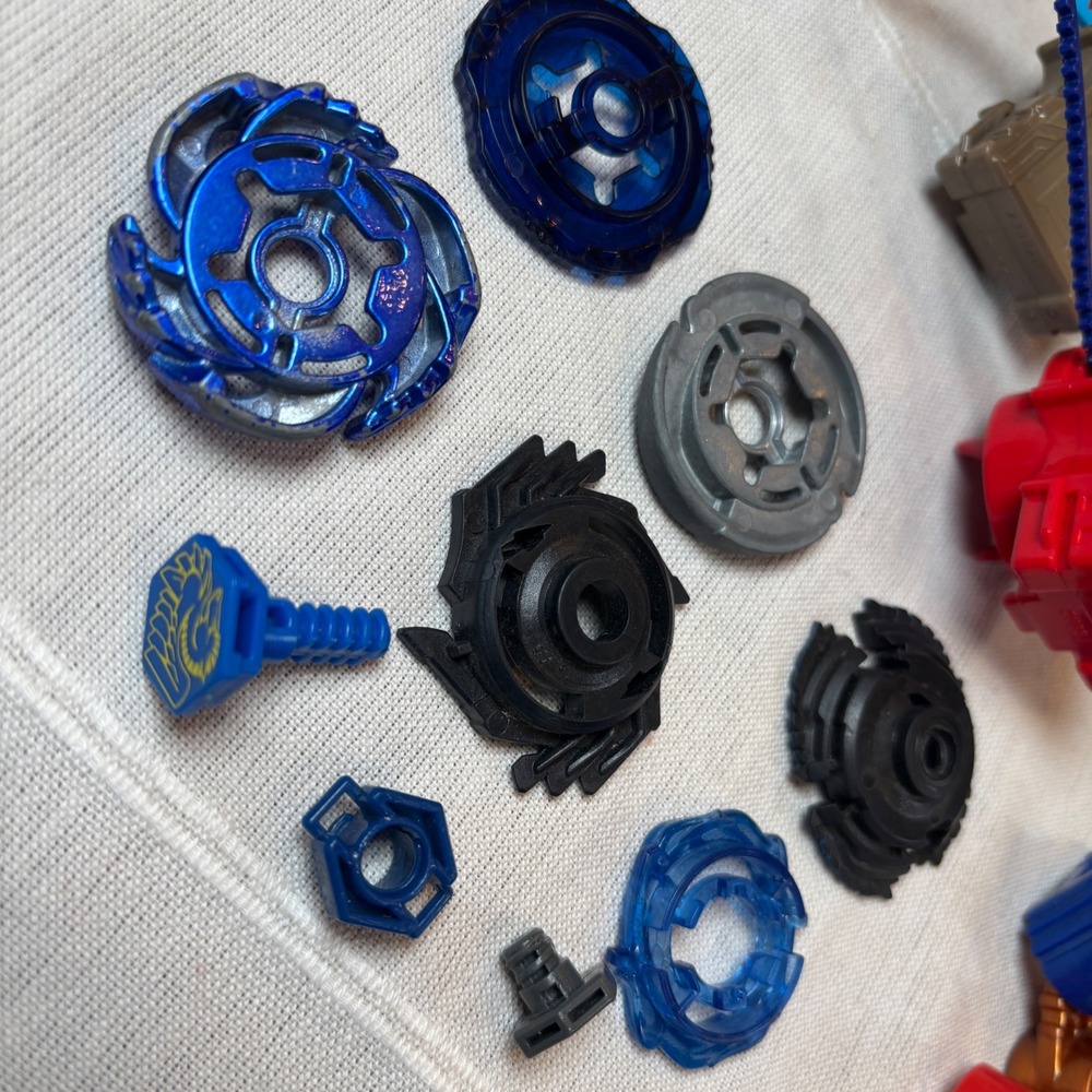 Beyblade Metal Fusion Masters Parts Lot Launchers Rip Cords Pegasus Blue Black